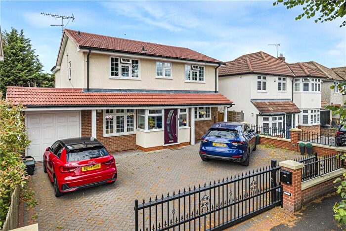4 Bedroom Detached House For Sale In The Avenue, Orpington, Kent, BR6