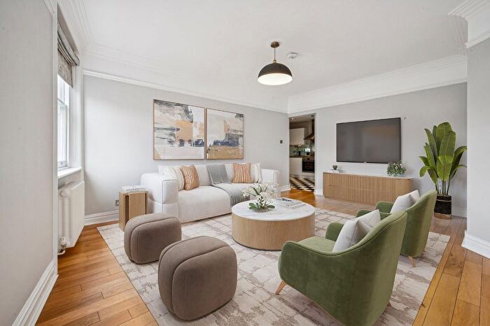 2 Bedroom Flat For Sale In Edge Street, Kensington, W8