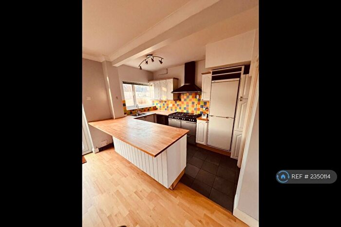 3 Bedroom Terraced House To Rent In Braemar Avenue, South Croydon, CR2