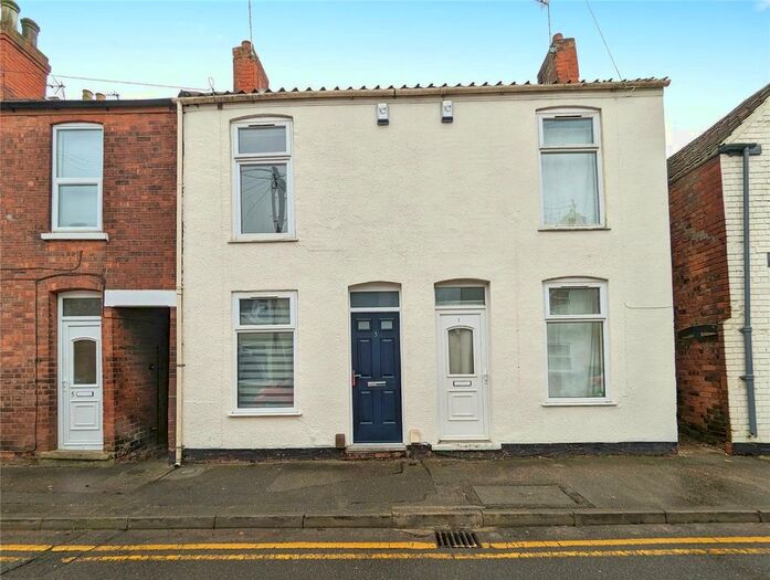 2 Bedroom Terraced House To Rent In Gray Street, Lincoln, Lincolnshire, LN1