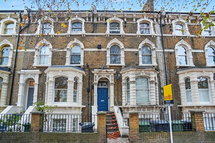 1 Bedroom Flat For Sale In Stockwell Road, London, SW9
