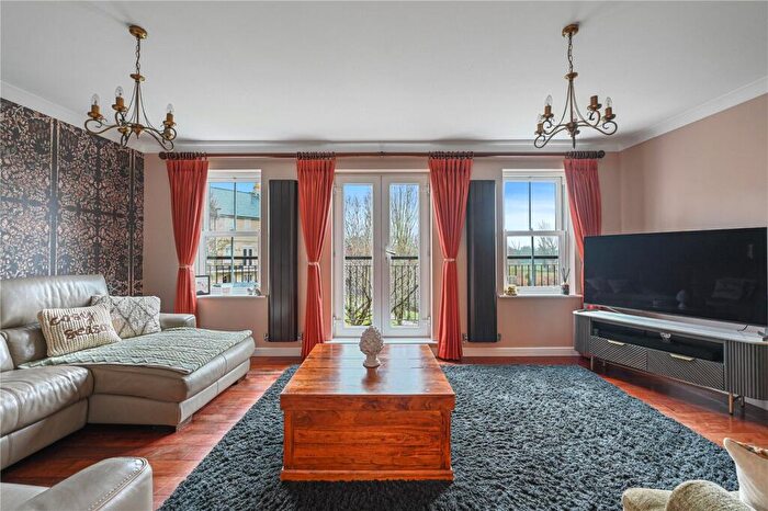 4 Bedroom Terraced House For Sale In Windley Tye, Chelmsford, Essex, CM1