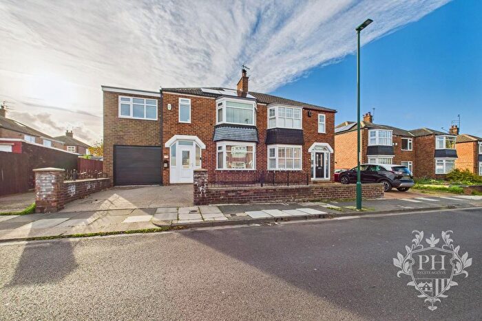 5 Bedroom Semi Detached House For Sale In Lime Road, Normanby, TS6