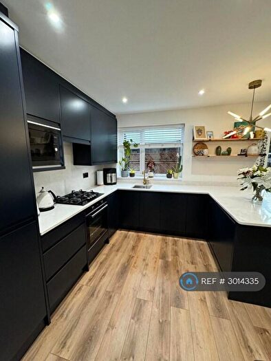 2 Bedroom Semi Detached House To Rent In Spen Crescent, Leeds, LS16