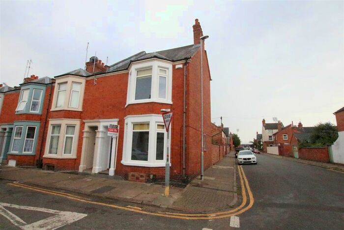 1 Bedroom Property To Rent In Cedar Road, Northampton, NN1