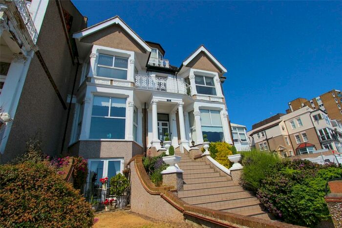 2 Bedroom Apartment To Rent In The Leas, Westcliff-on-Sea, Essex, SS0