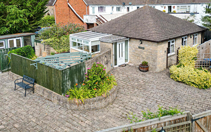 3 Bedroom Detached Bungalow For Sale In Frane Lea Park, Melksham, SN12