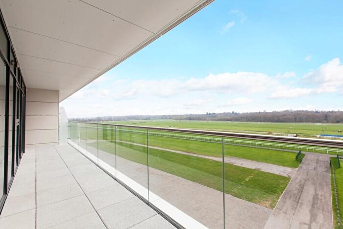 2 Bedroom Apartment To Rent In Kingman Way Newbury, RG14