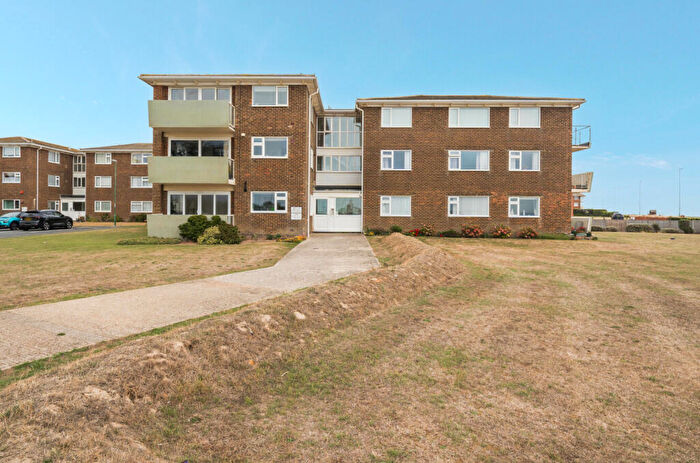 2 Bedroom Flat For Sale In The Martlets, Rustington, Littlehampton, West Sussex, BN16