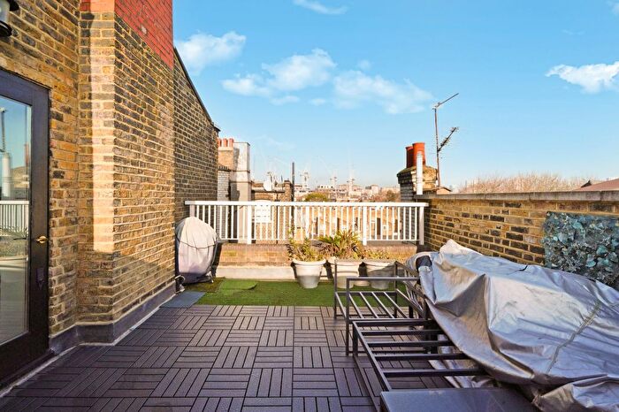 2 Bedroom Flat To Rent In Newton Court, Allitsen Road, NW8