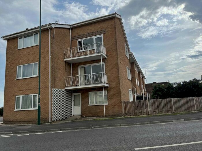 2 Bedroom Flat To Rent In Seaview Court, Bognor Regis, PO21