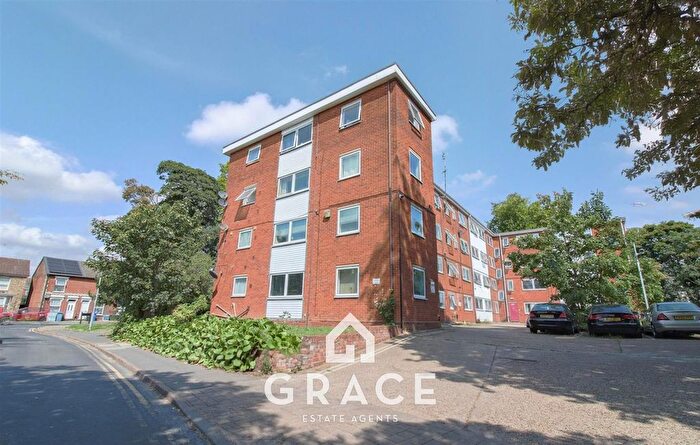 1 Bedroom Flat To Rent In Chevallier Street, Ipswich, IP1