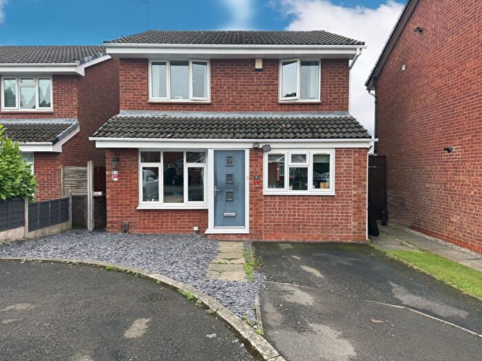 3 Bedroom Detached House For Sale In Padbury, Pendeford, Wolverhampton, WV9