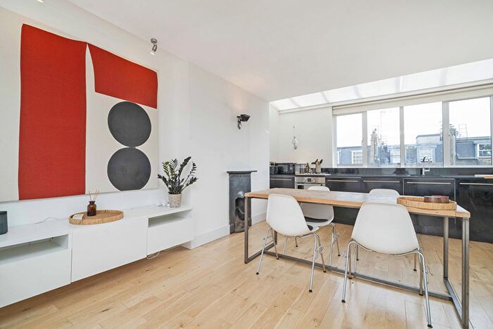 2 Bedroom Maisonette For Sale In Sutherland Place, W2