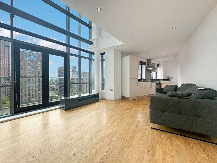 2 Bedroom Property To Rent In Aruba, Gotts Road, Leeds, LS12