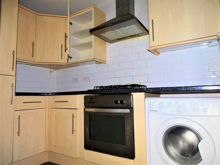 1 Bedroom Flat To Rent In Tique Court, Windmill Road, Sunbury-On-Thames, TW16