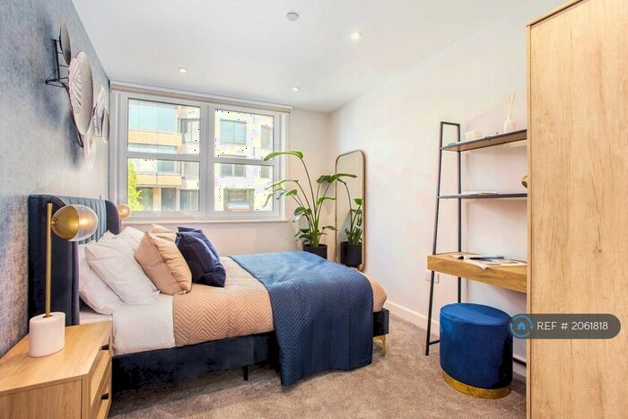 2 Bedroom Flat To Rent In Richmond House, Bournemouth, BH2