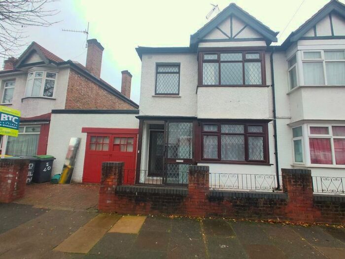 3 Bedroom Detached House To Rent In Buller Road, London N17