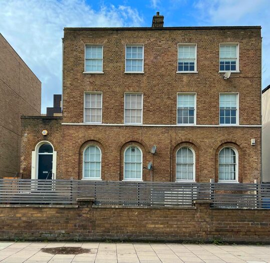 1 Bedroom Flat To Rent In Peckham Hill Street Peckham, SE15