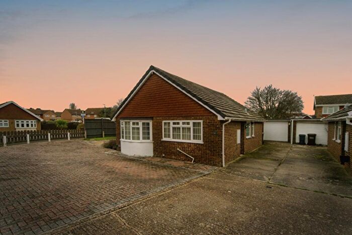 2 Bedroom Detached Bungalow For Sale In Stevenson Close, Eastbourne, BN23