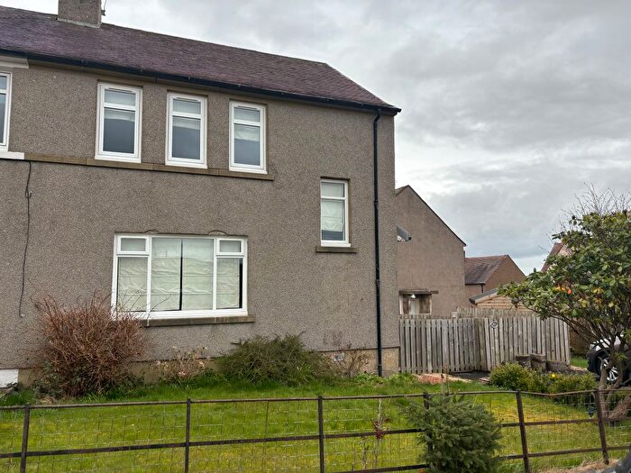 3 Bedroom Semi-Detached House To Rent In Cultenhove Road, Stirling, FK7