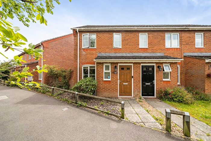 2 Bedroom End Of Terrace House For Sale In Horne Road, Thatcham, RG19