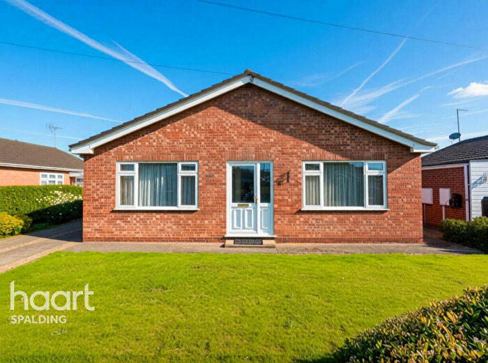 3 Bedroom Bungalow For Sale In Littlebury Gardens, Spalding, PE12