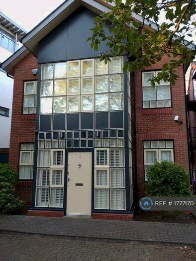 2 Bedroom Detached House To Rent In Wellington Court, Cambridge, CB1