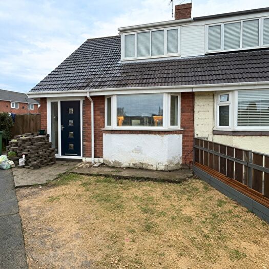 3 Bedroom Semi Detached House For Sale In Larchwood Grove, Sunderland, SR2