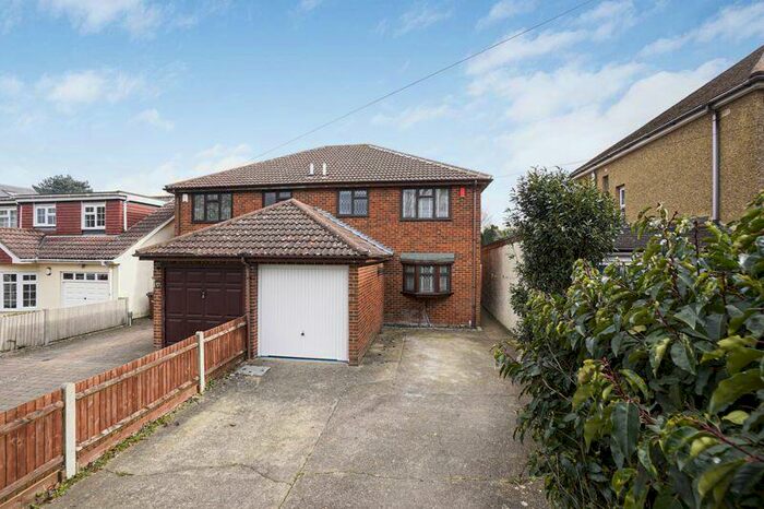 3 Bedroom Semi-Detached House To Rent In City Way, Rochester, ME1