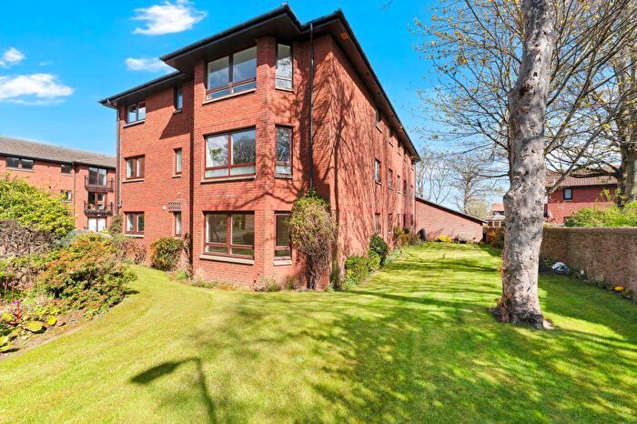 3 Bedroom Flat For Sale In Glasclune Court, North Berwick, East Lothian, EH39