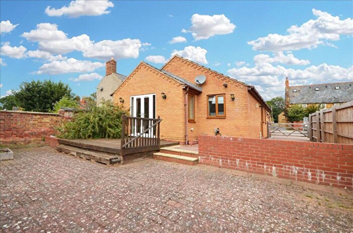 2 Bedroom Detached Bungalow For Sale In High Street, Earls Barton, Northamptonshire, NN6
