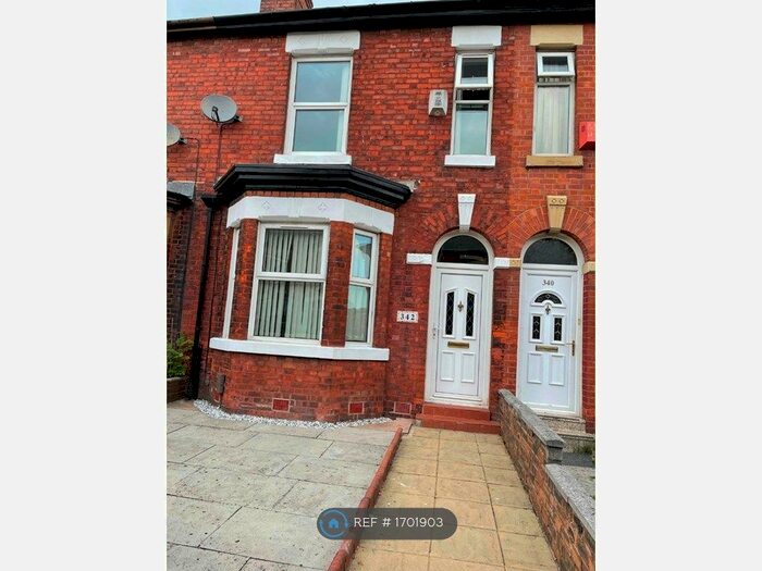 3 Bedroom Terraced House To Rent In Abbey Hey Lane, Manchester, M18