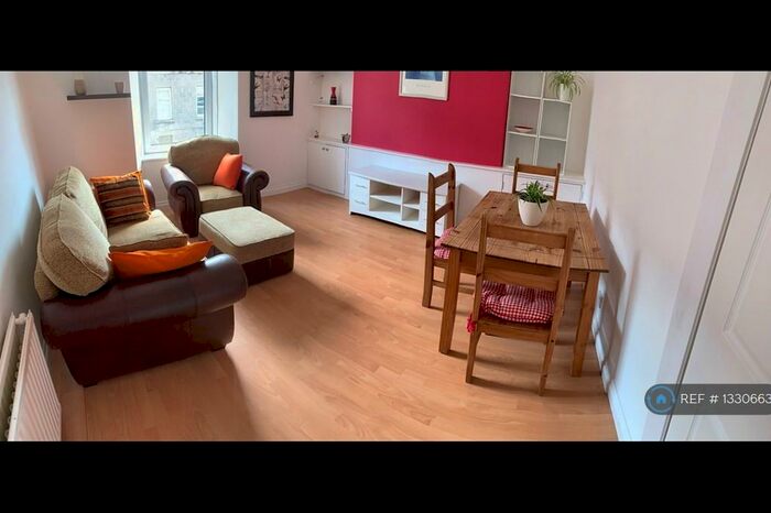2 Bedroom Flat To Rent In Lamond Place, Aberdeen, AB25
