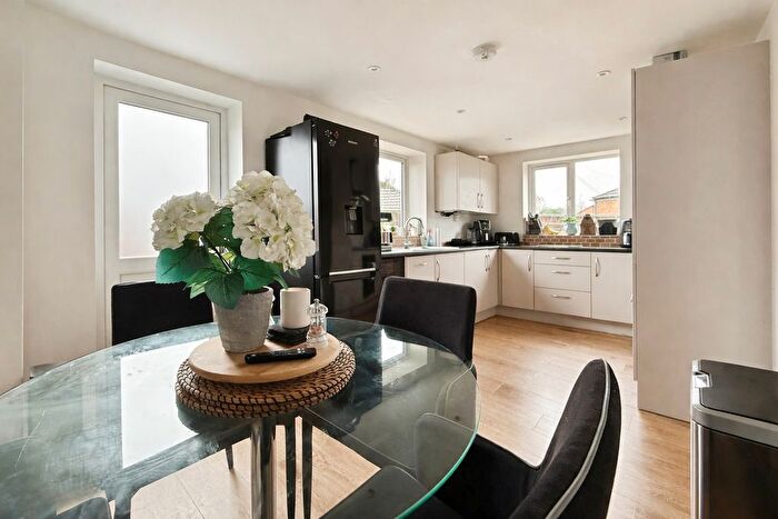 3 Bedroom Semi-Detached House For Sale In Ermin Street, Swindon, SN3