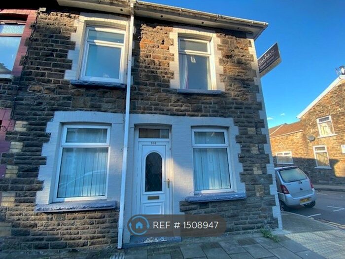 2 Bedroom Flat To Rent In North Road, Porth, CF39