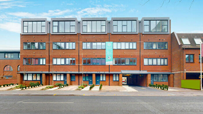 1 Bedroom Apartment To Rent In Woking, Surrey, GU21