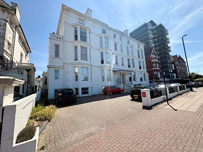 3 Bedroom Flat For Sale In Clarence Parade, Southsea, PO5