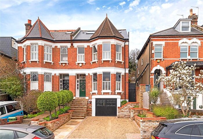 6 Bedroom Semi Detached House For Sale In Underhill Road, East Dulwich, London, SE22