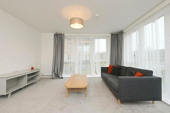 2 Bedroom Flat For Sale In Flat, Cunningham Square, Portobello, Edinburgh, EH15