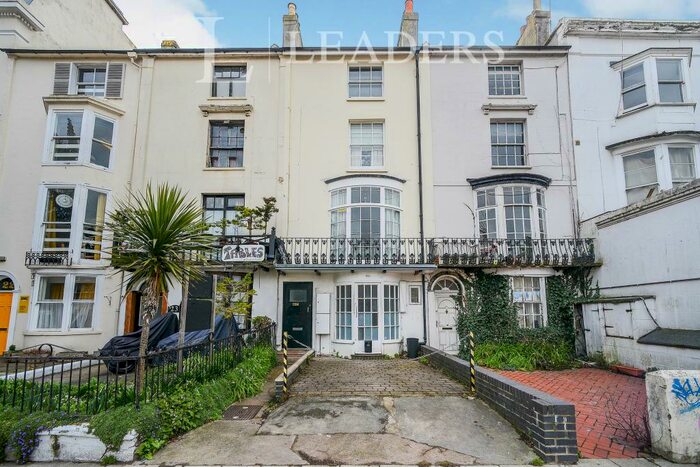 2 Bedroom Flat To Rent In Richmond Place, Brighton, BN2