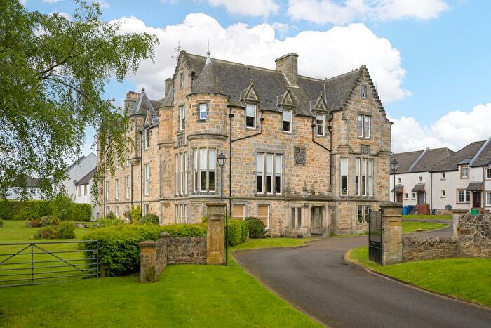 3 Bedroom Flat For Sale In Craigflower House, Torryburn, KY12