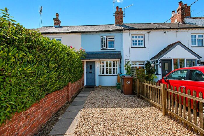 2 Bedroom Property For Sale In Brook Street, Aston Clinton, Buckinghamshire, HP22