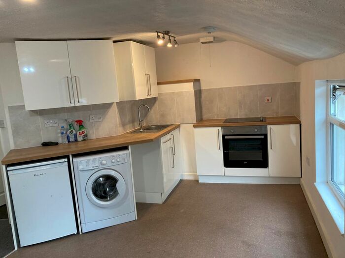 1 Bedroom Flat To Rent In Bromham Road, Bedford MK40