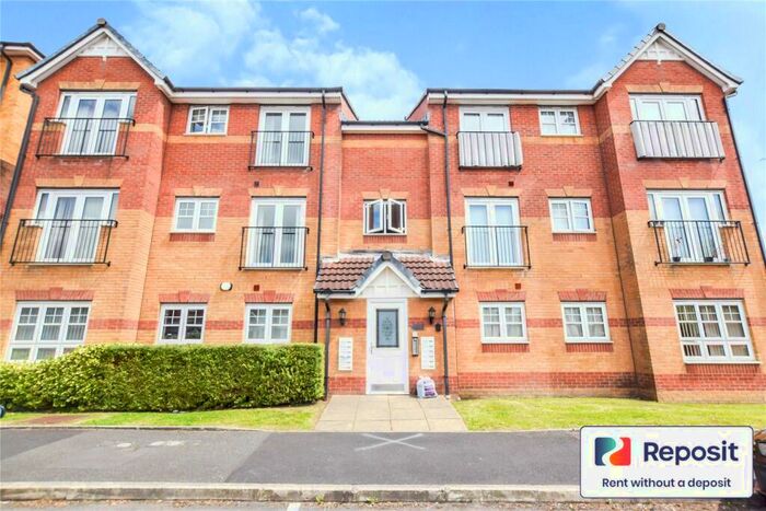 2 Bedroom Flat To Rent In Lentworth Drive, Walkden, M28