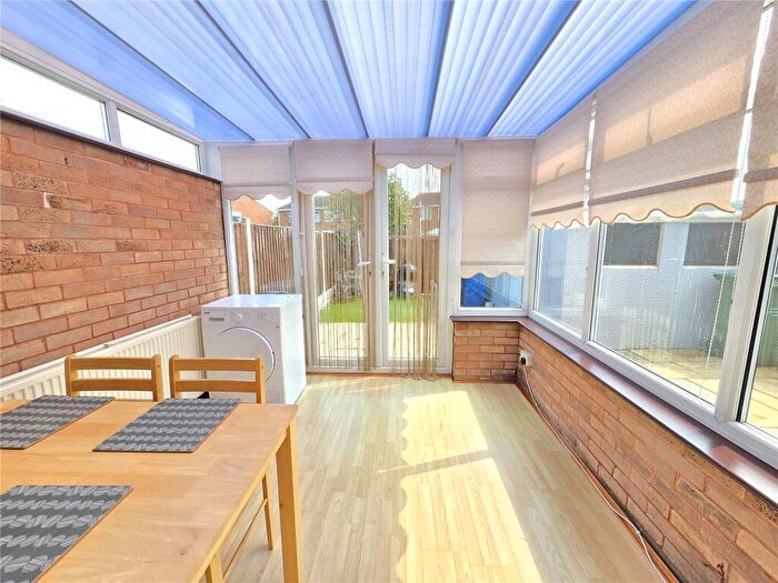 2 Bedroom Bungalow For Sale In Elm Tree Walk, Tamworth, Staffordshire, B79