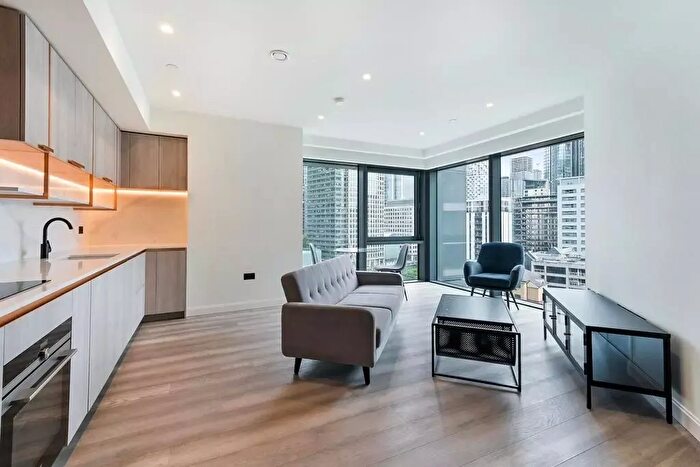 1 Bedroom Flat For Sale In Admirals Way, London, E14
