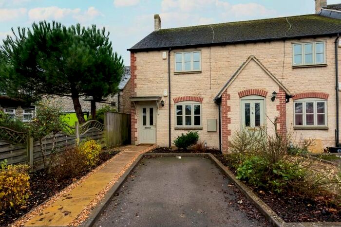 1 Bedroom Flat For Sale In The Dawes, Witney Road, Freeland, Oxfordshire OX29