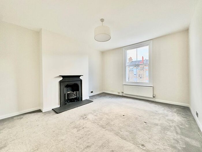 1 Bedroom Flat For Sale In Portnall Road, London, W9