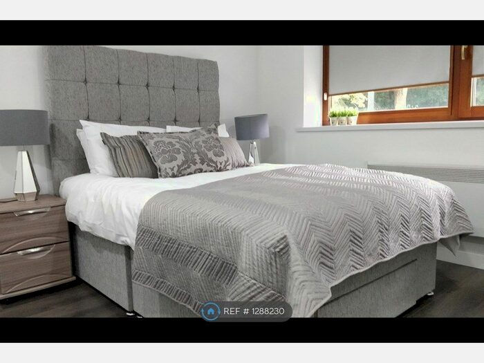 Studio To Rent In Lower Bryan Street, Stoke-On-Trent ST1